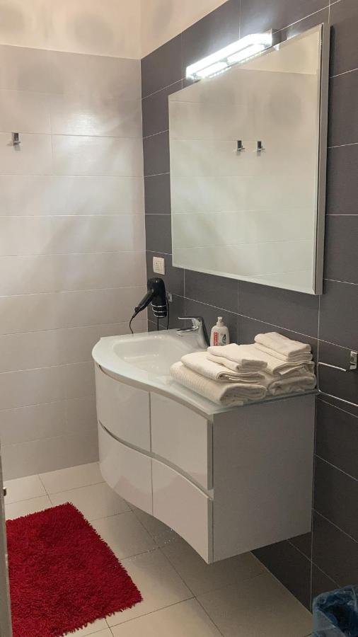 Achille Apartment มิลาน ภายนอก รูปภาพ