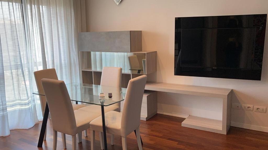Achille Apartment มิลาน ภายนอก รูปภาพ